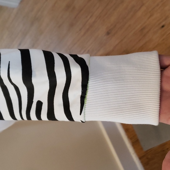 Henleys Project Sweatshirt - Picture 4 of 9